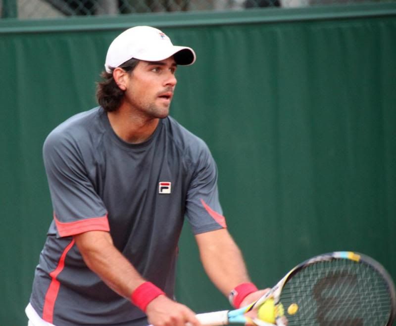 eduardo-schwank-roland-garros-2013-2_zpsaf8b8909.jpg