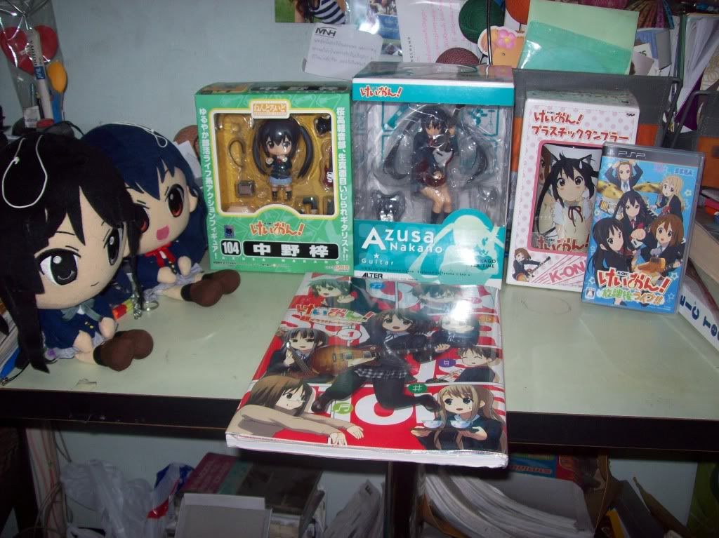 http://i607.photobucket.com/albums/tt159/petch7539/100_2071.jpg